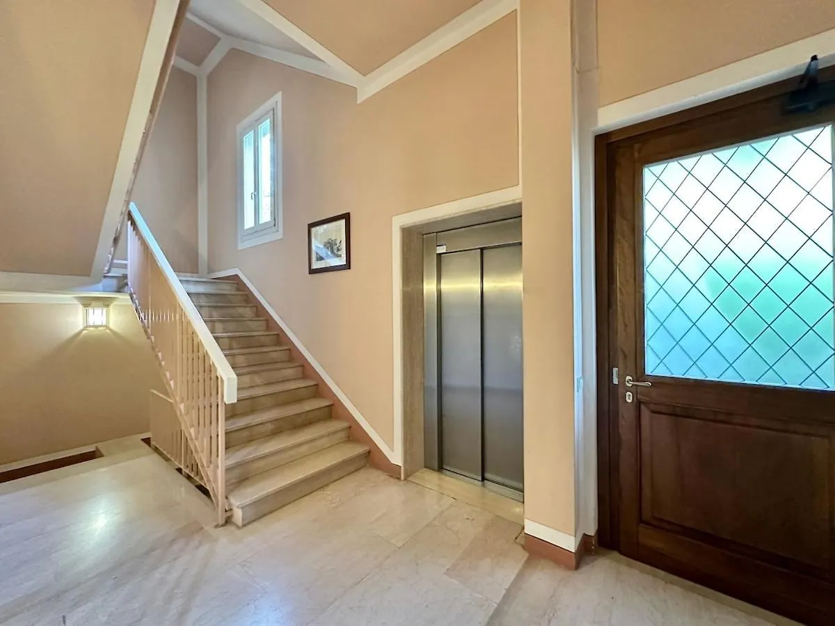Appartamento Penthouse Immersed In The Park Private Parking Montecatini-Terme