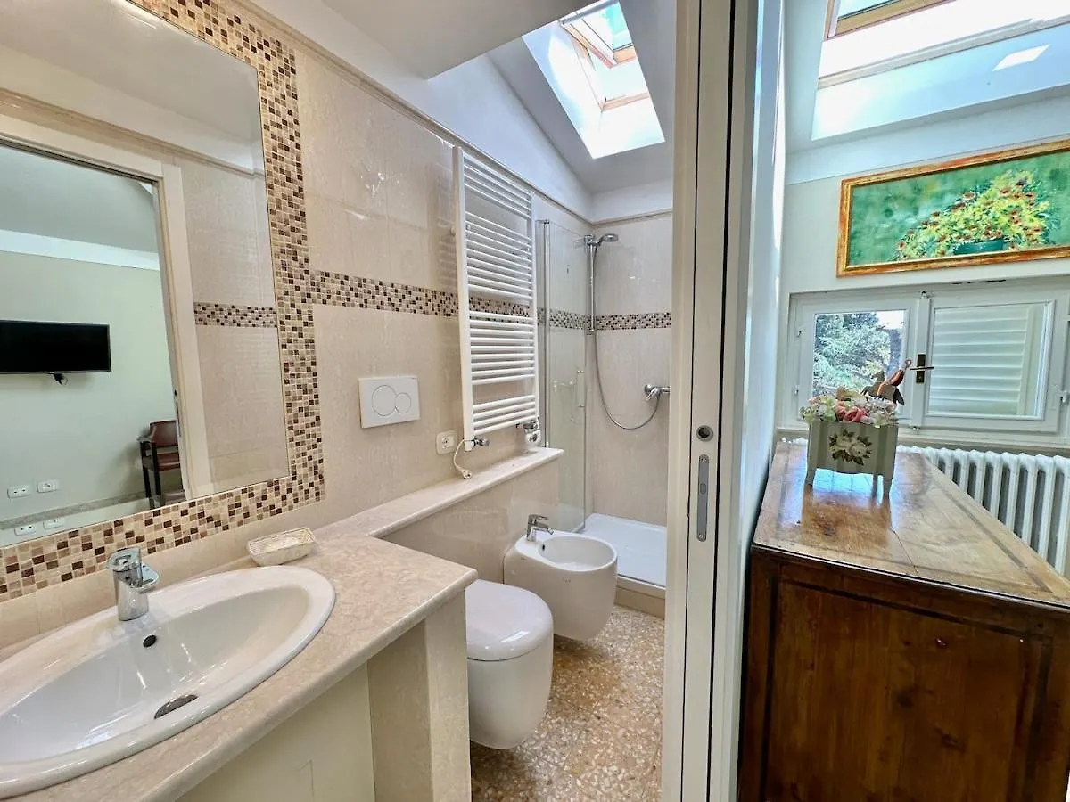 Penthouse Immersed In The Park Private Parking Montecatini Terme Italië